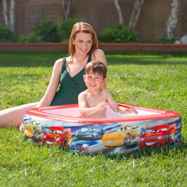 Piscina insuflável Intex com licença CARS | Distria