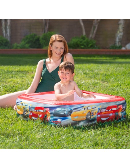 Piscina insuflável Intex com licença CARS | Distria