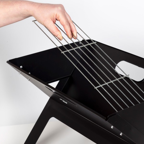 Barbacoa portátil estilo maleta para mesa | Distria