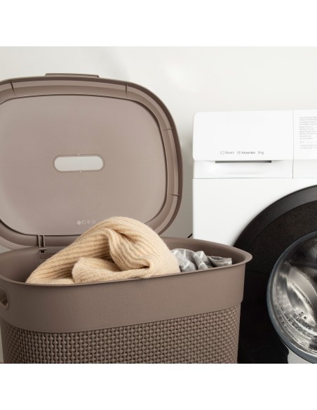 Cesto para roupa suja Curver Filo 55L com tampa castanha | Distria