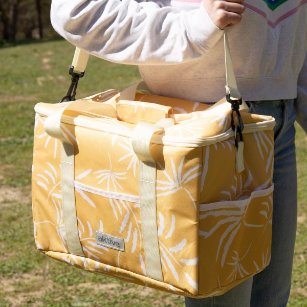 Bolsa térmica amarela de 16 litros com lençóis brancos Aktive | Distria