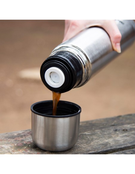 Garrafa térmica Aktive 750 ml em aço inoxidável com copo | Distria