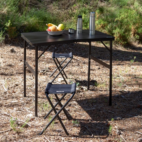Mesa de camping dobrável Aktive com bancos ajustáveis | Distria