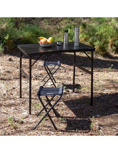 Mesa de camping dobrável Aktive com bancos ajustáveis | Distria