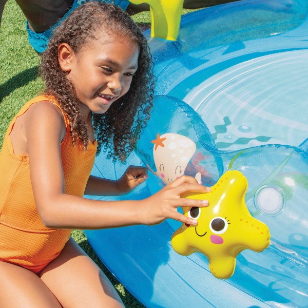 Centro inflável de jogos aquáticos no fundo do mar | Distria